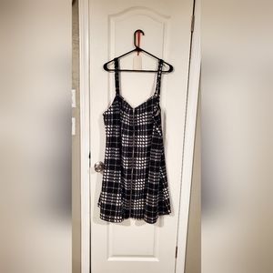 Plus Size Black and White Dress with Front Zipper